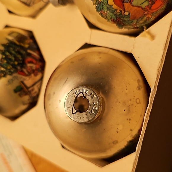 Vintage Shiny Brite Christmas glass ornaments - Picture 8 of 13